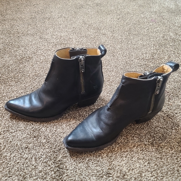 Frye Sacha Moto Shortie Boot Size 7.5 - Picture 4 of 8